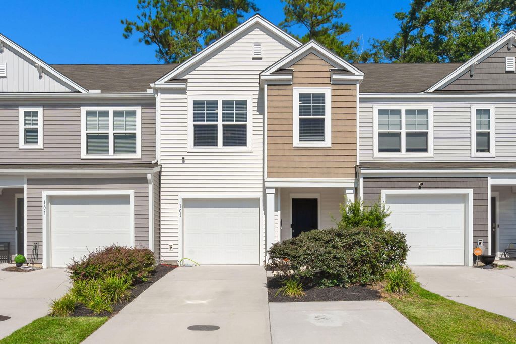 Photo of 103 Rosefield Court, Summerville, SC 29485 (MLS # 25026251)