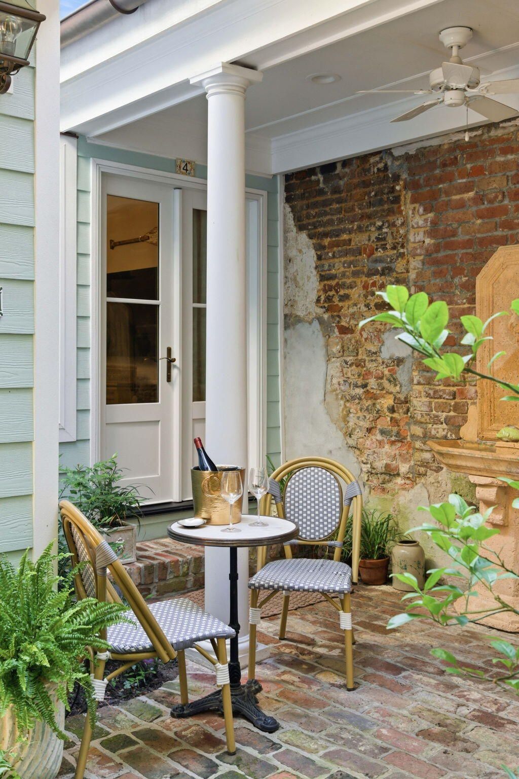 Photo of 4 Tradd Street, Charleston, SC 29401 (MLS # 26014619)