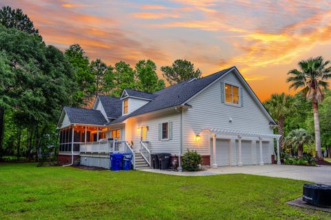 A home in Mount Pleasant