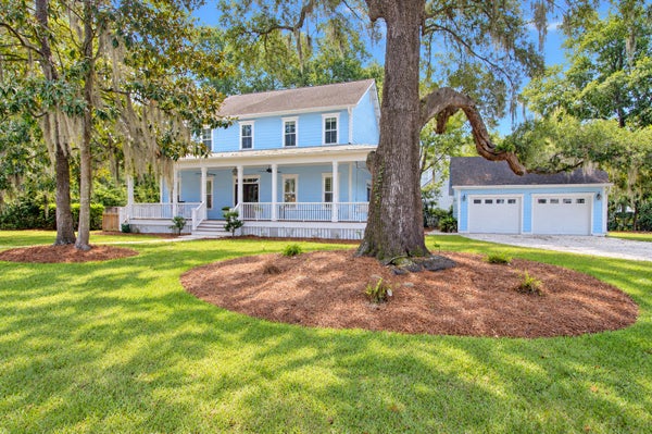 1420 APPLING DR, MOUNT PLEASANT, SC 29464 - Image 6b290fc77f85cfeb1f2129eeab1dbc5f/3570207255