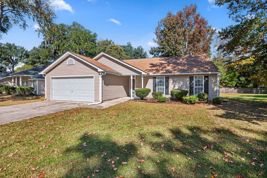 Photo of 8604 Hickory Creek Lane Lane, North Charleston, SC 29420 (MLS # 25030027)
