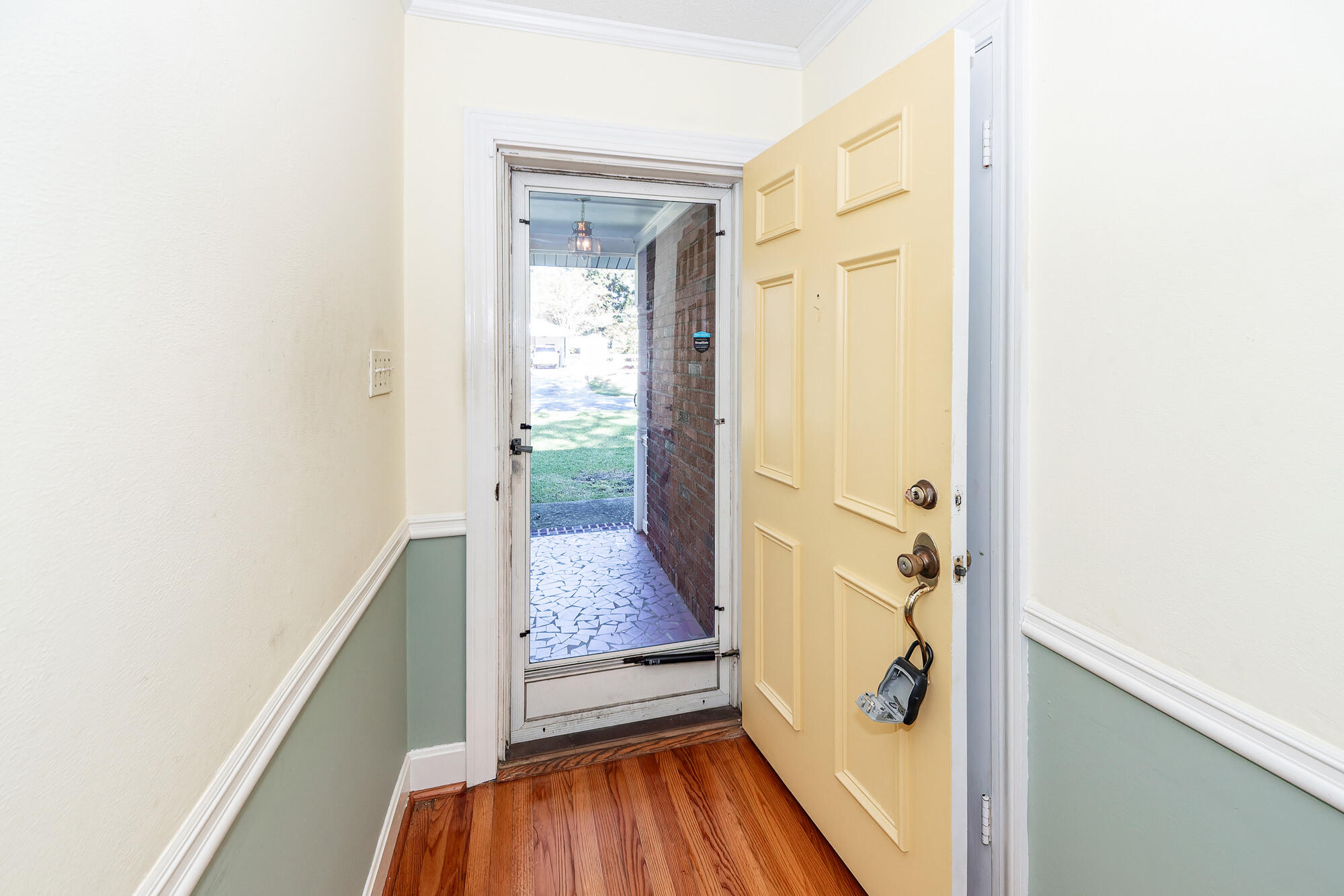 1039 Riverview Drive