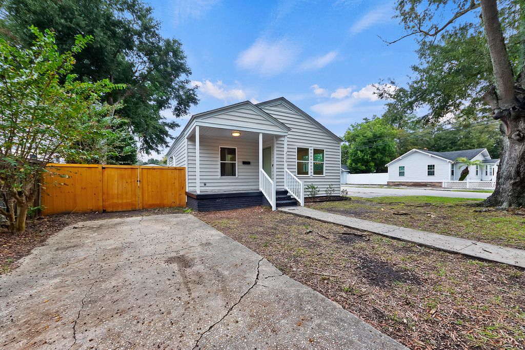 Photo of 2116 Commander Road, North Charleston, SC 29405 (MLS # 25027884)