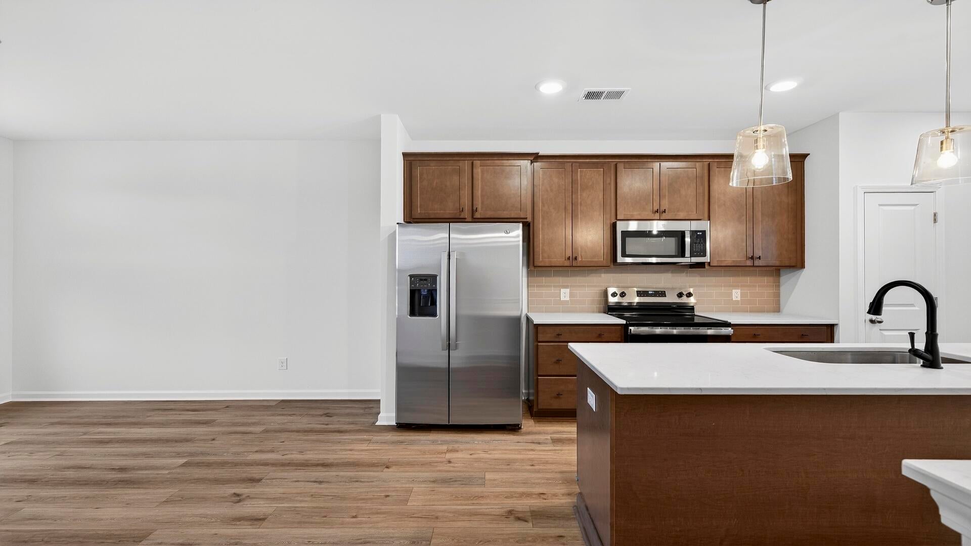 4633 Forest Hills Drive 601