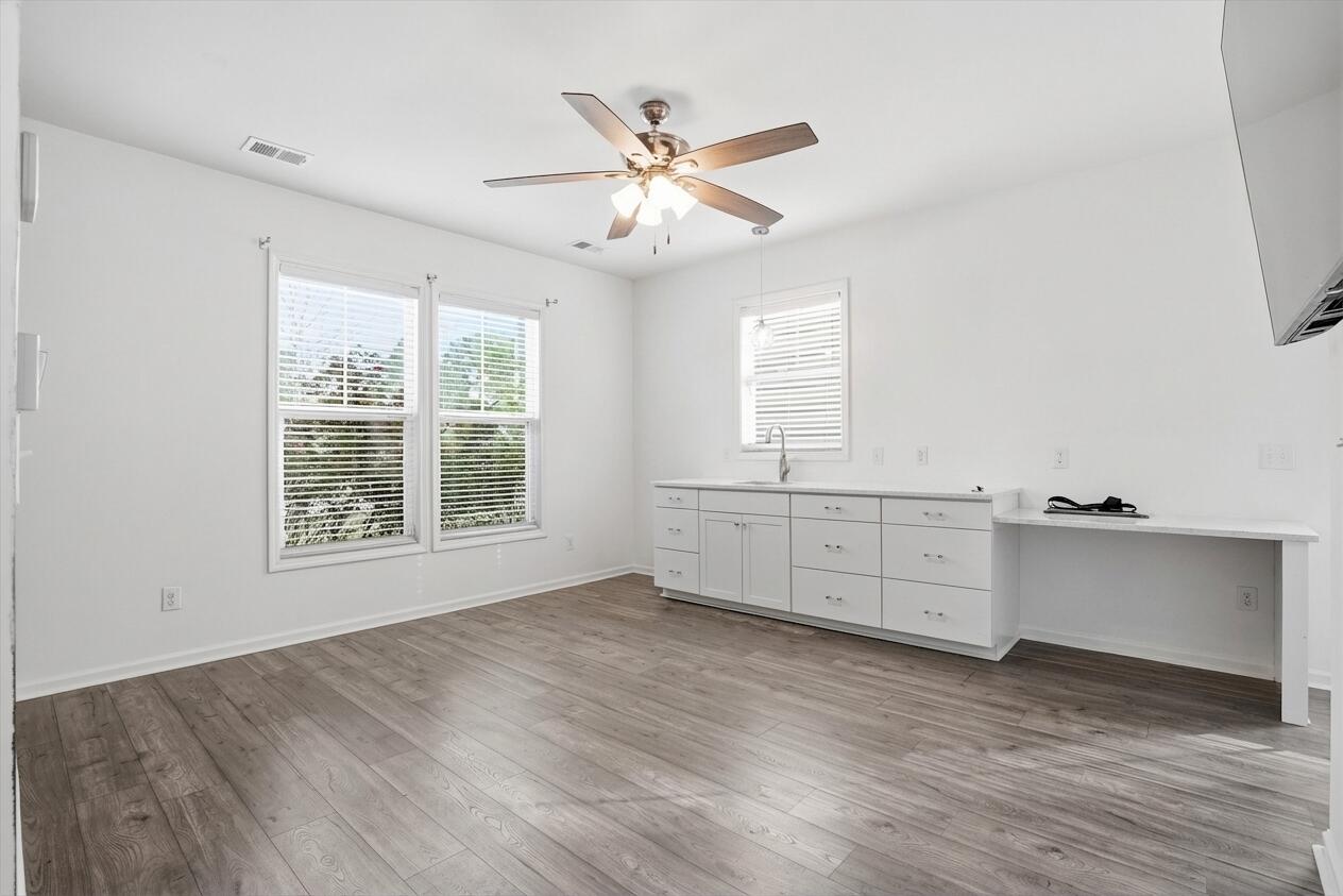 2307 Hummingbird Lane