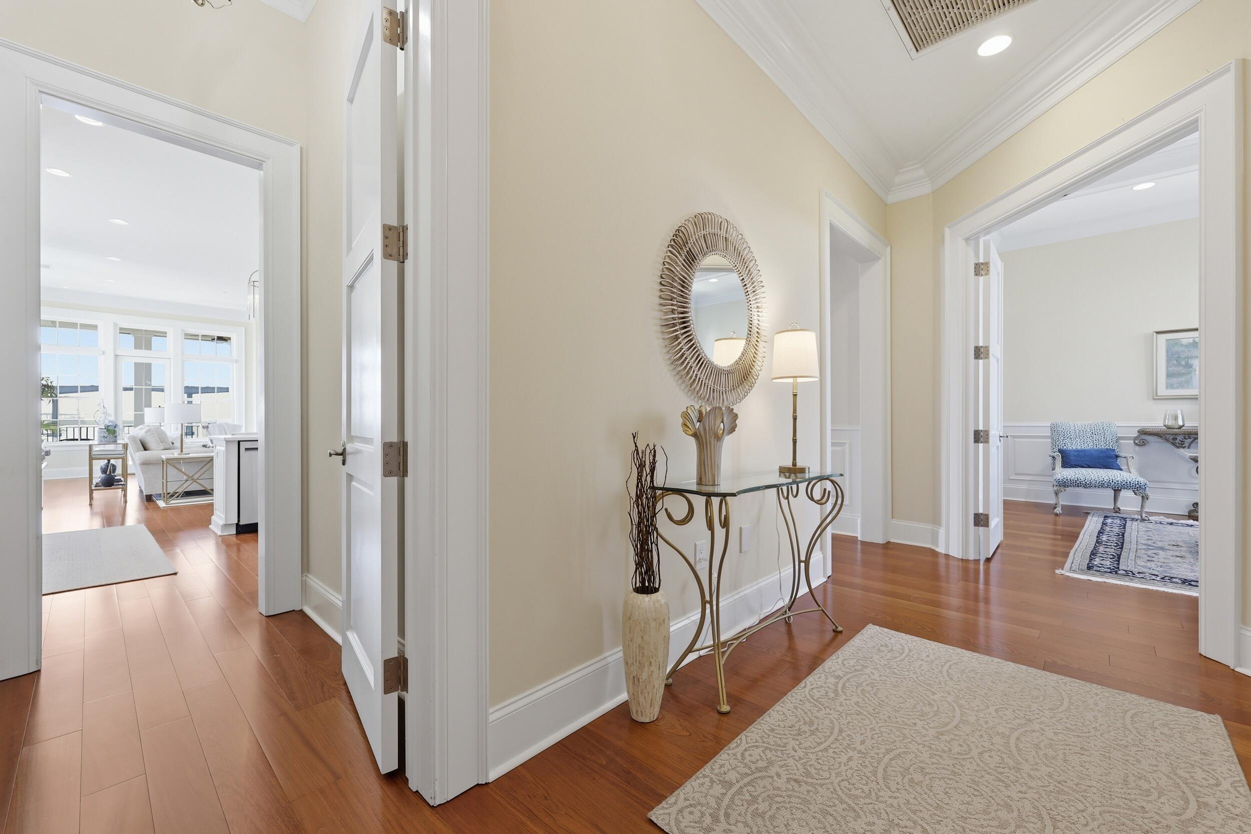 134 Fairbanks Oak Alley Unit 403