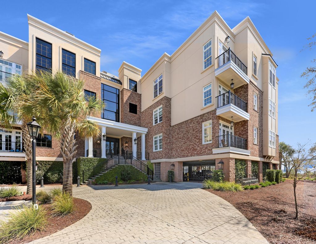 Photo of 134 Fairbanks Oak Alley #Unit 403, Charleston, SC 29492 (MLS # 26007688)