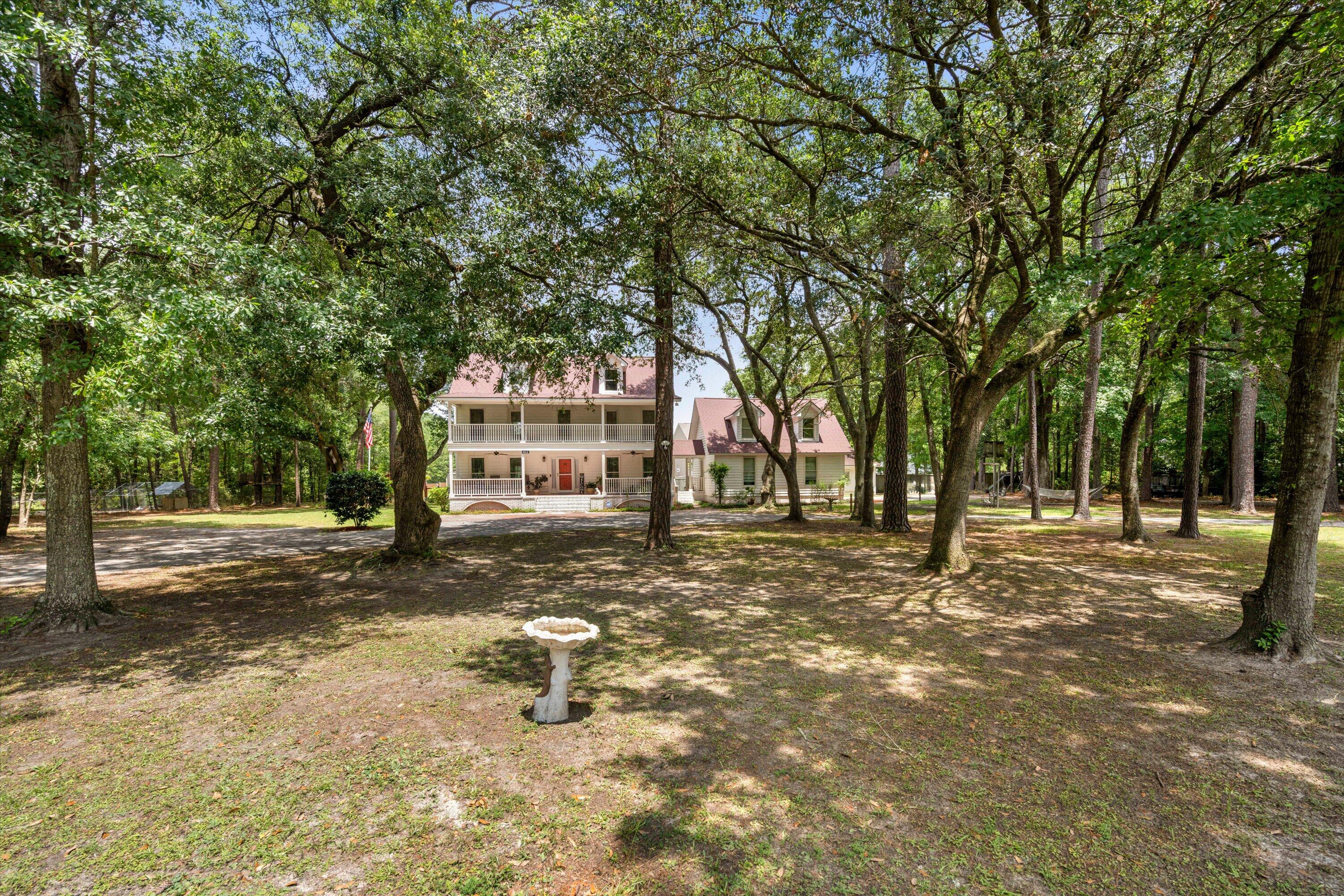 211 Knotty Pine Drive