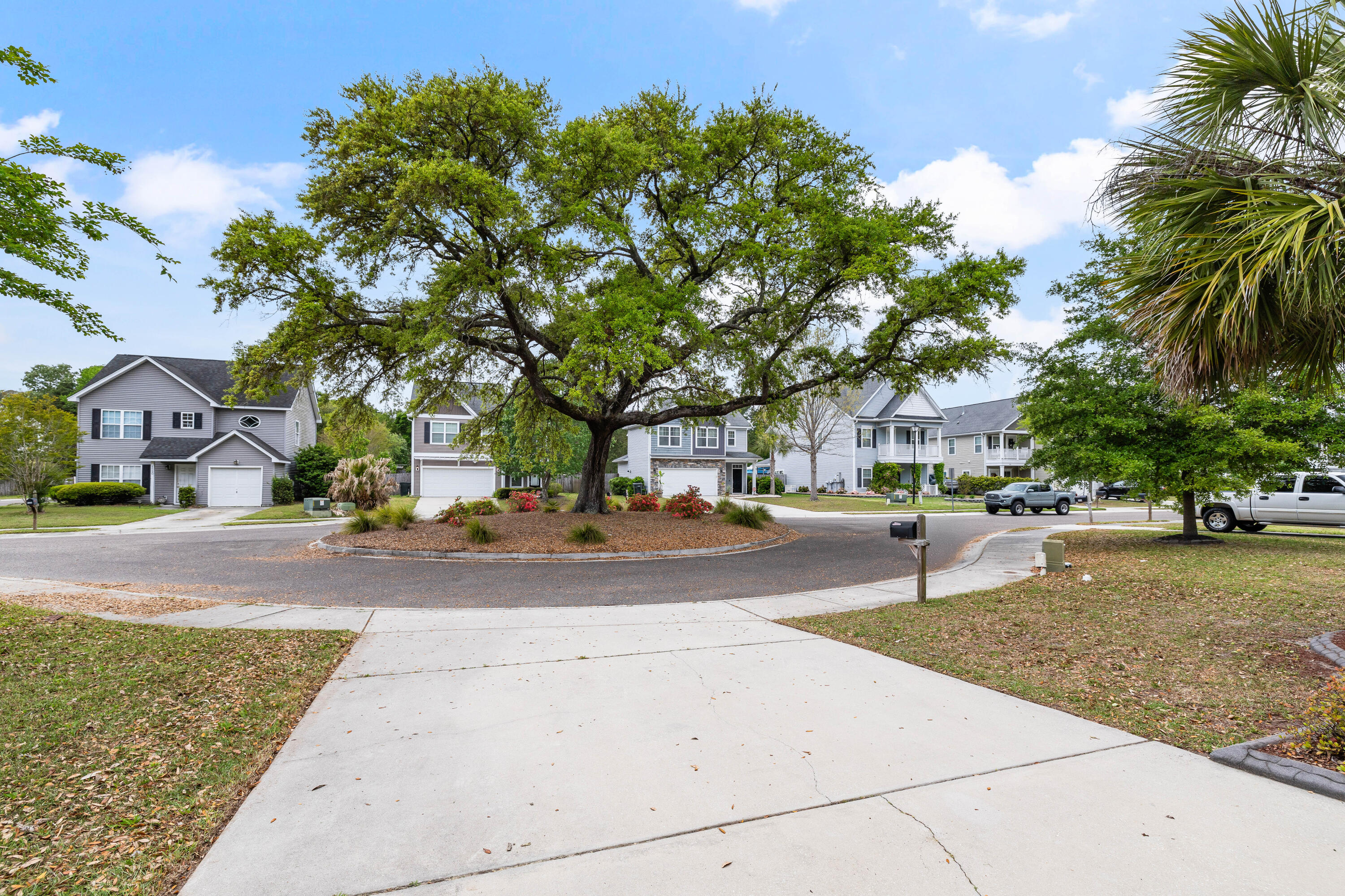 1517 Thoroughbred Boulevard