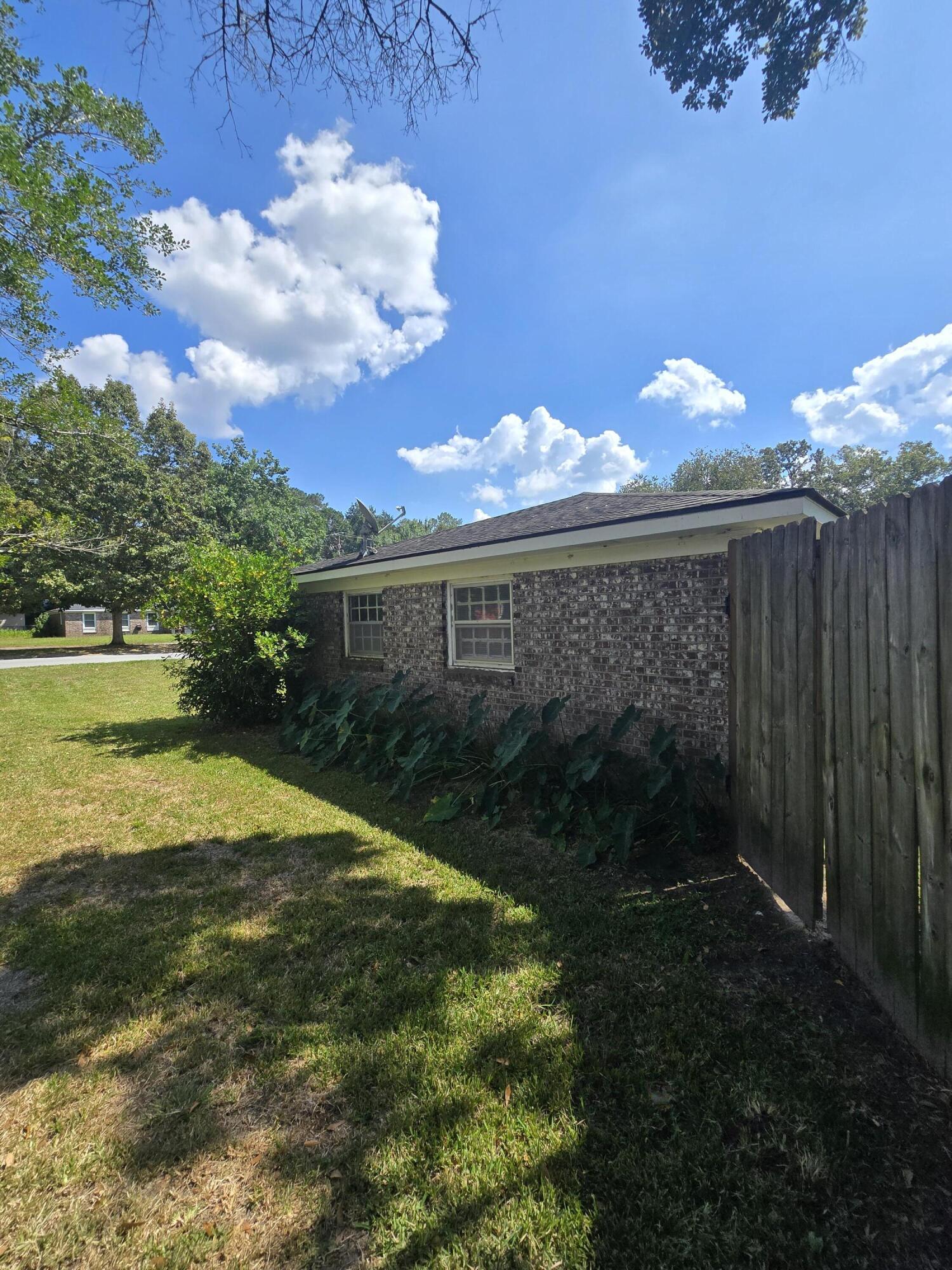 103 Sprucewood Drive