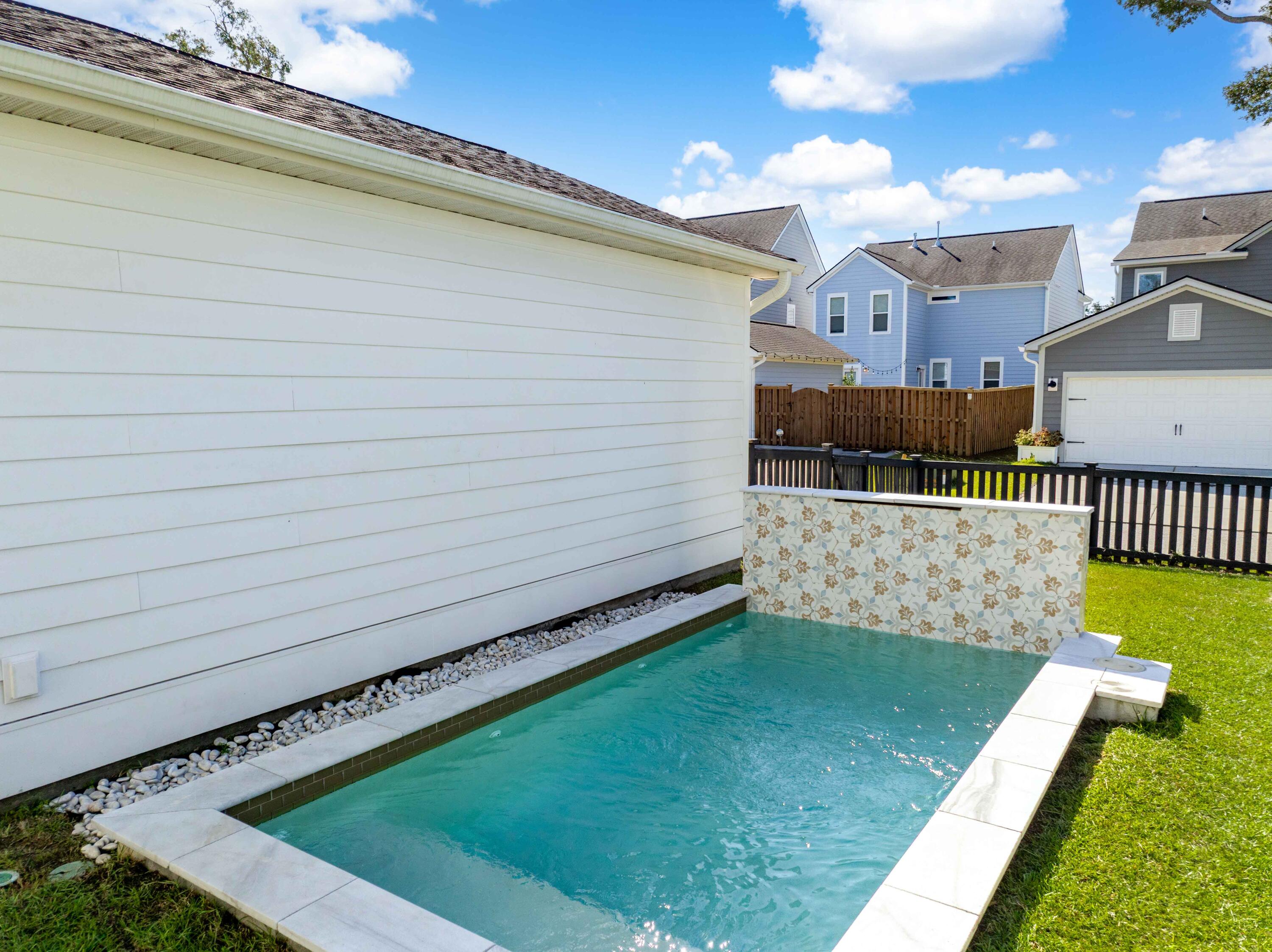 1909 Mossdale Drive