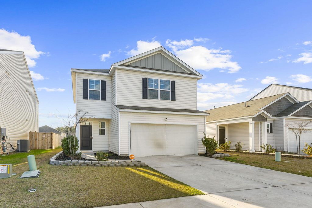 Photo of 119 Green Passage Lane, Summerville, SC 29486 (MLS # 26006772)