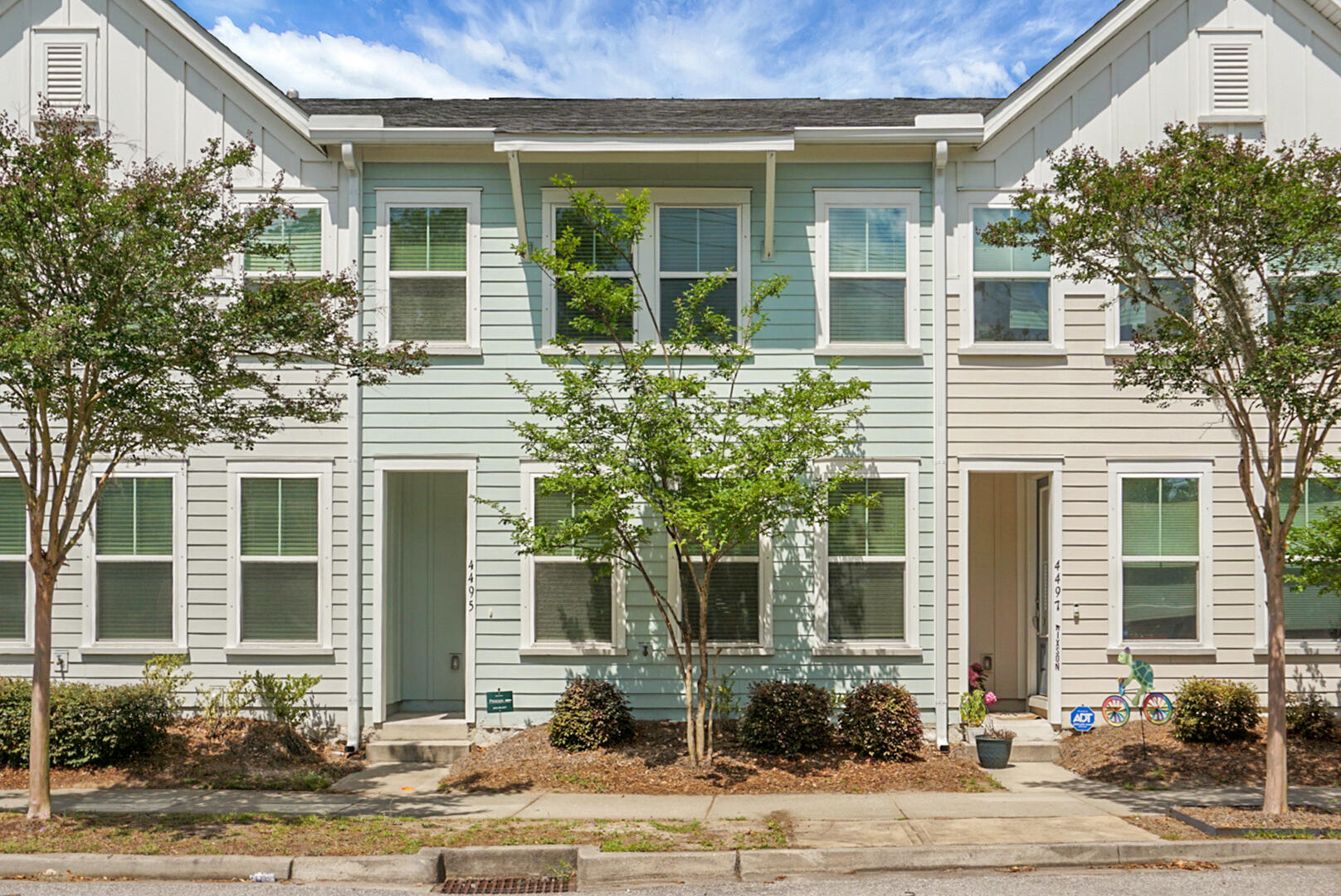 4495 Mixson Avenue