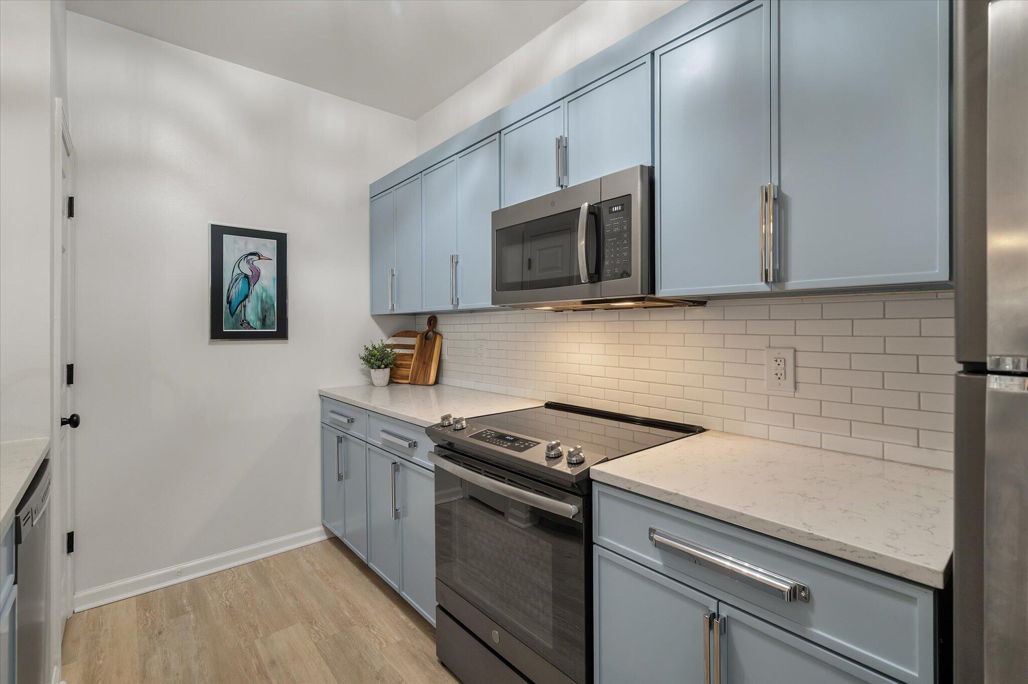 1600 Long Grove Drive 612