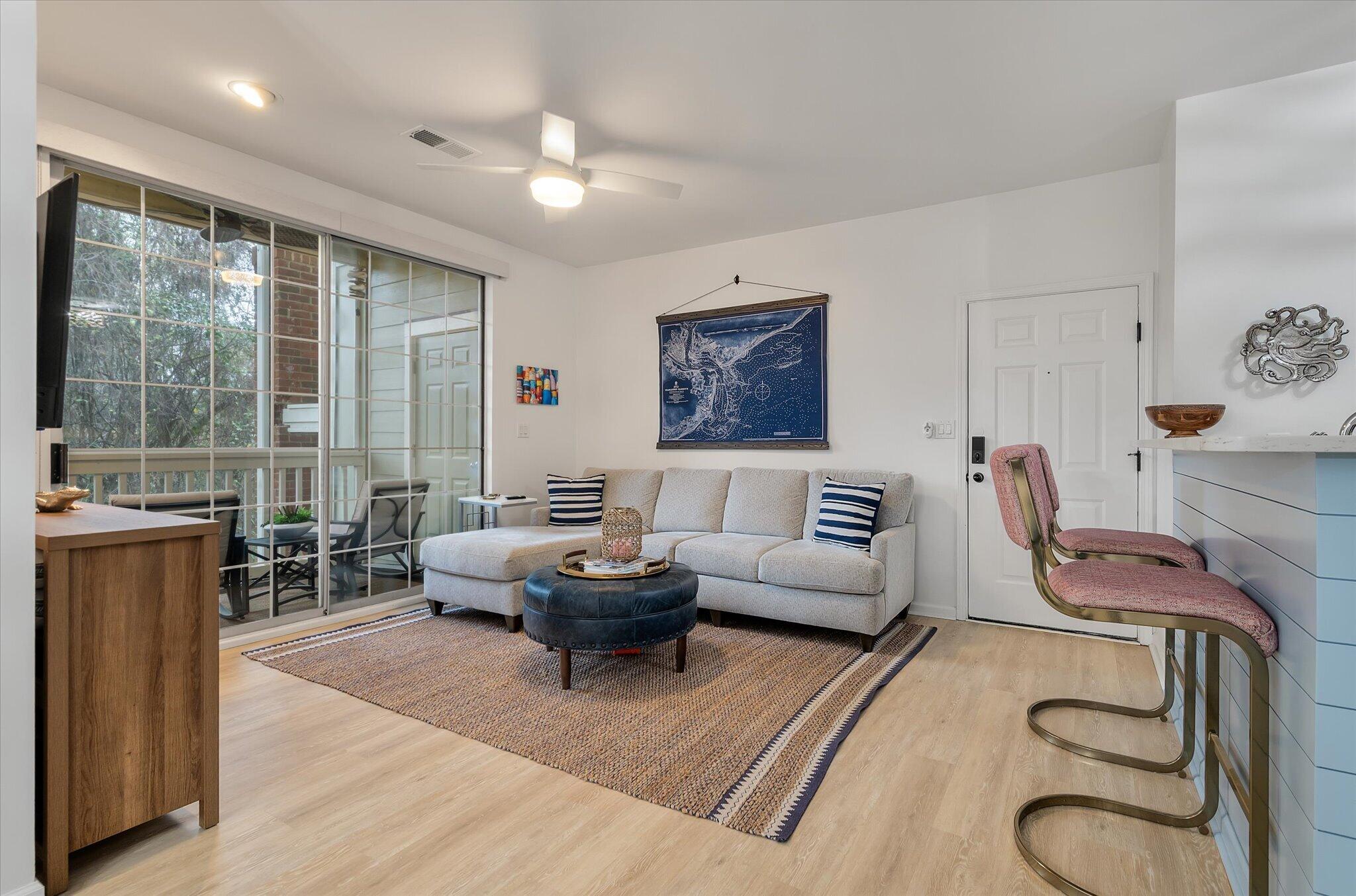 1600 Long Grove Drive 612