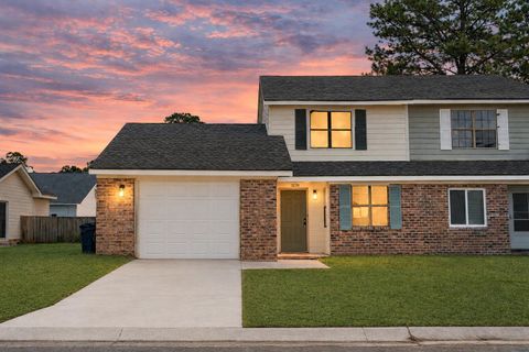 Photo of 7650 Oldridge Road, North Charleston, SC 29418 (MLS # 26020902)