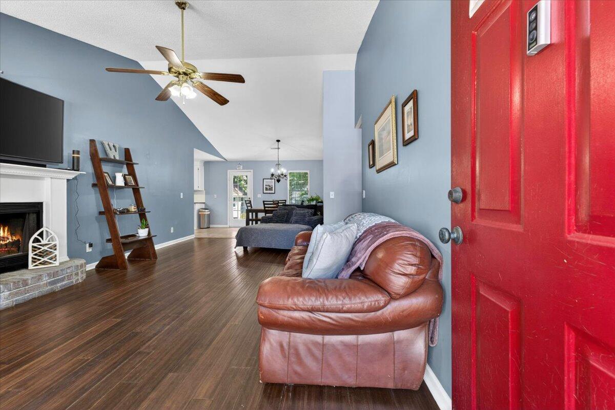 120 Rail Drive