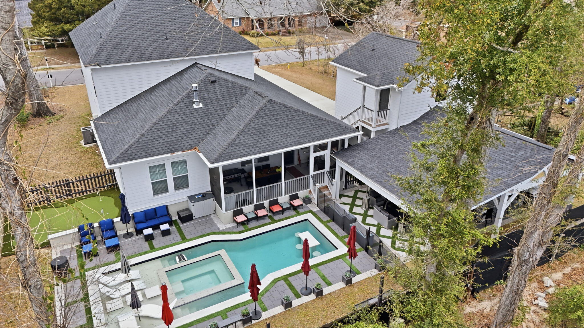 1055 Stonehenge Drive