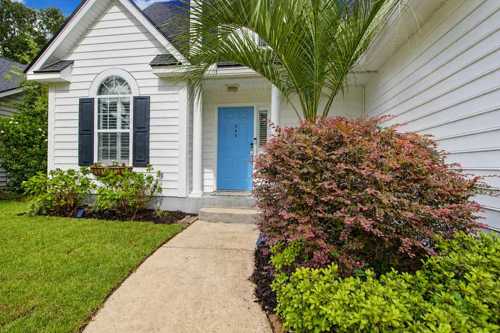 Photo of 346 Arlington Drive, Charleston, SC 29414 (MLS # 26024057)