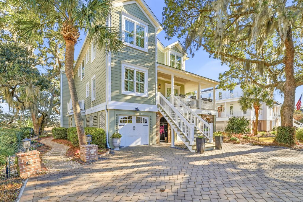 Photo of 46 High Hammock Way, Pawleys Island, SC 29585 (MLS # 26014376)