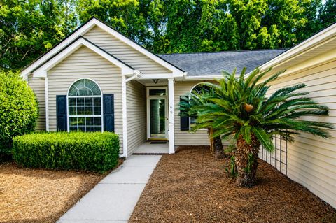 Photo of 169 Historic Drive, Mount Pleasant, SC 29464 (MLS # 26004140)