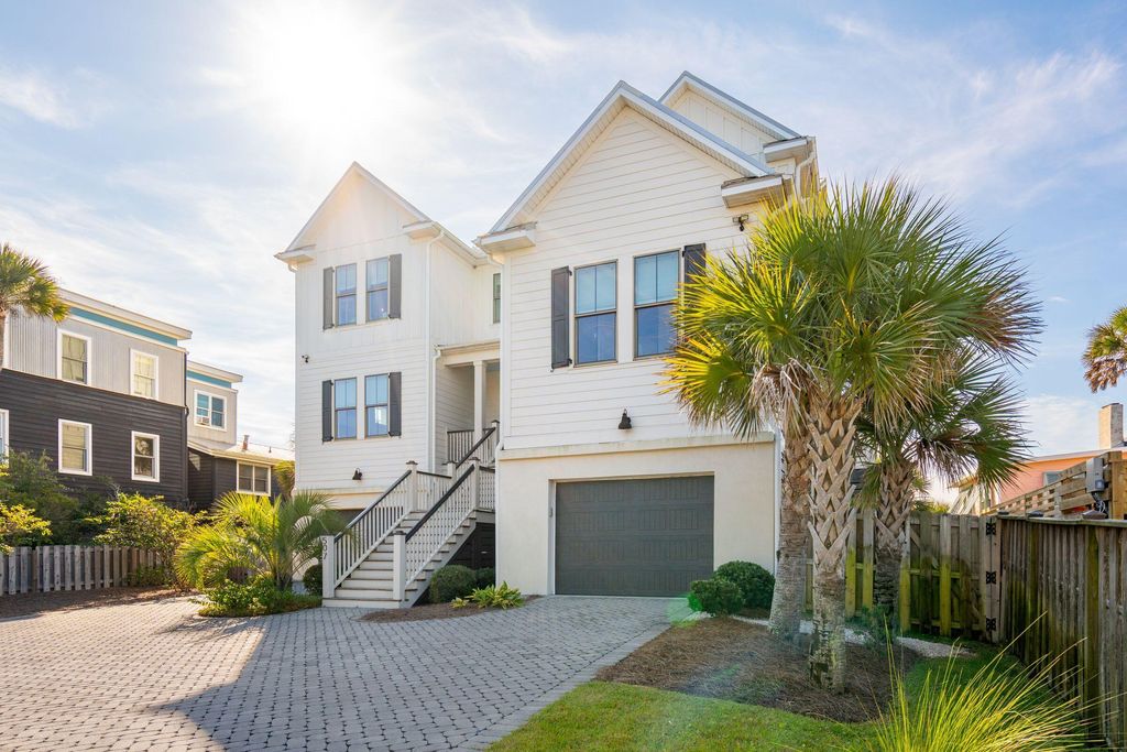 Photo of 507 W Ashley Avenue, Folly Beach, SC 29439 (MLS # 25025837)