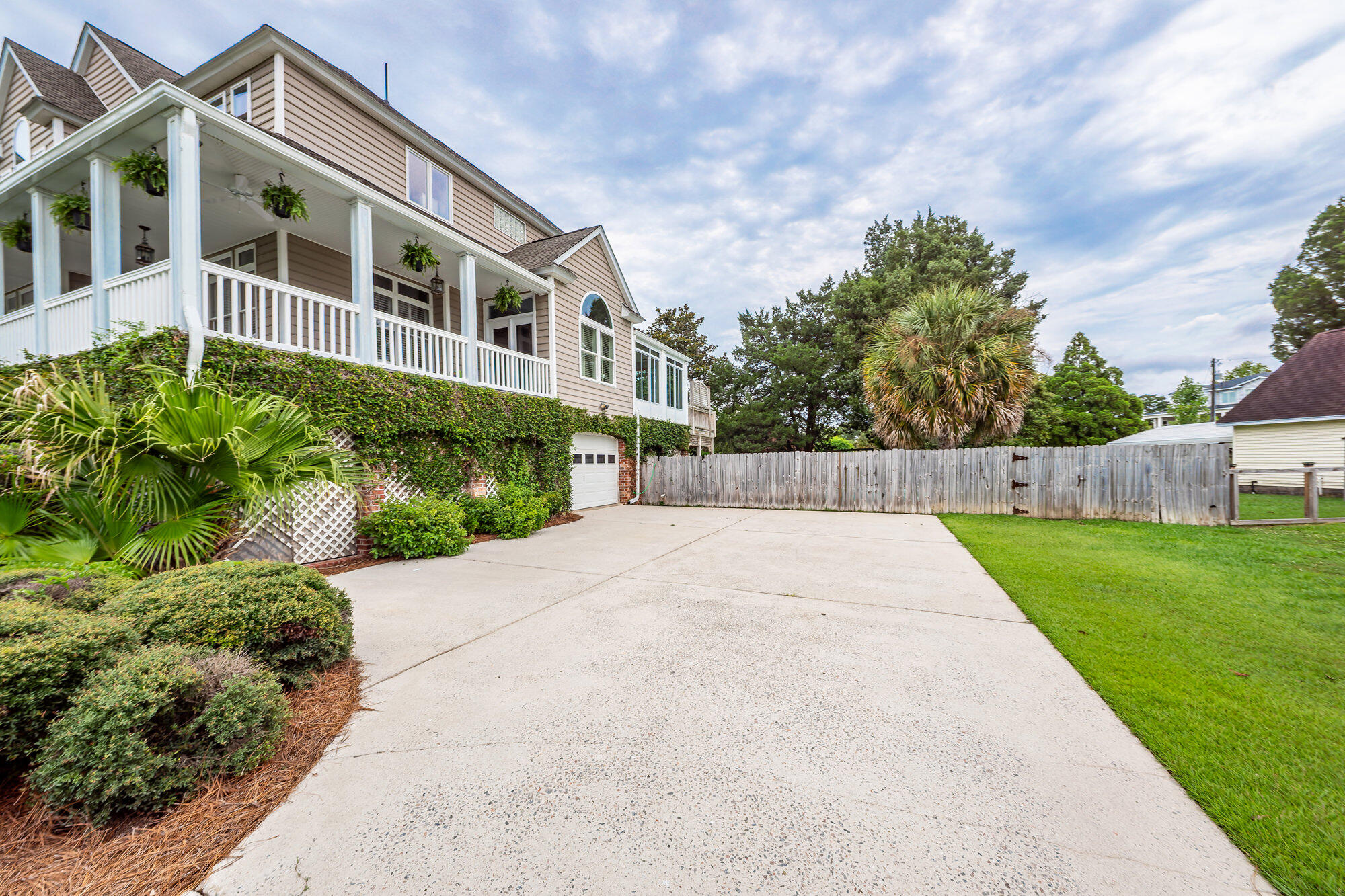1802 Canal Drive
