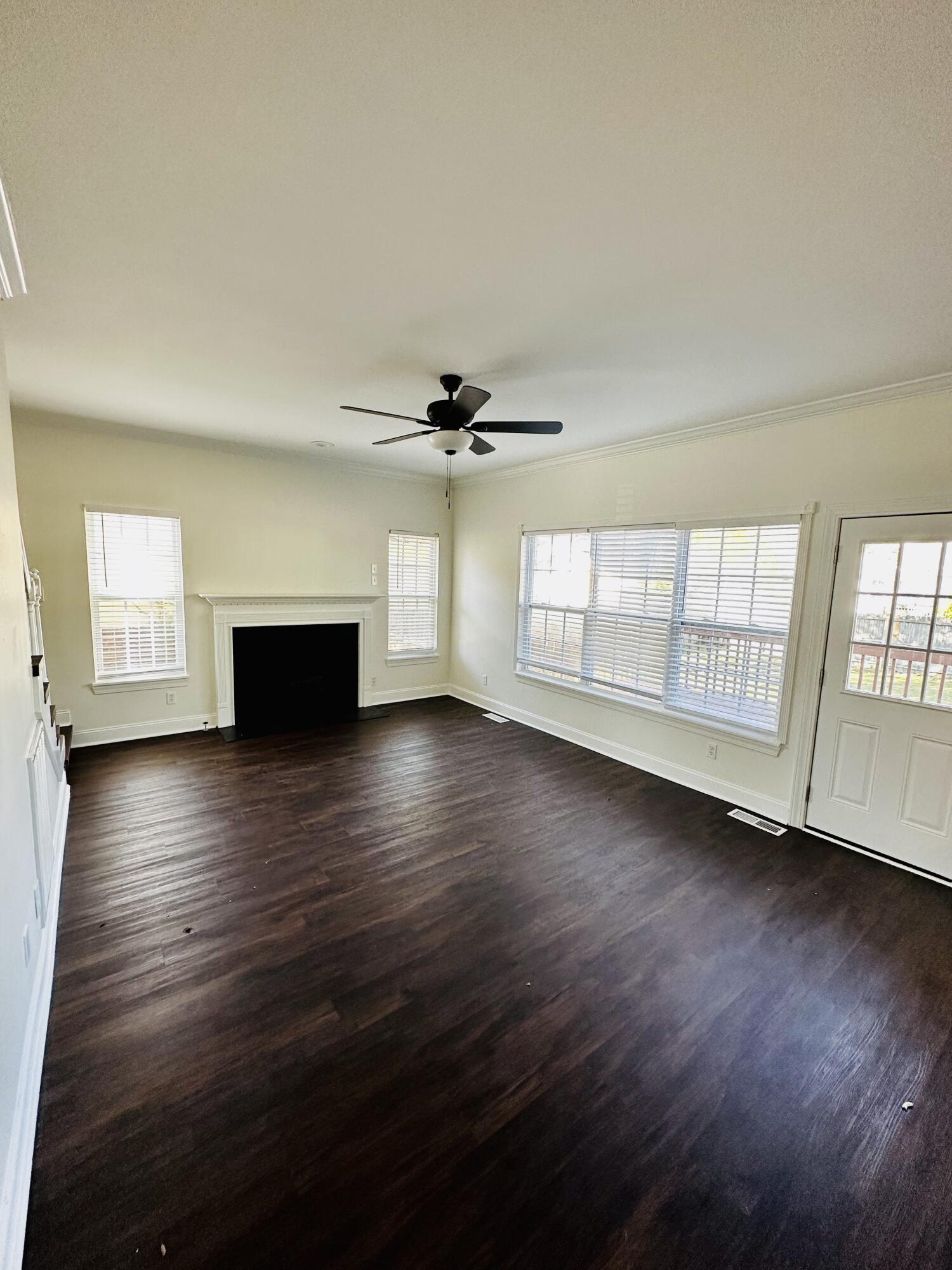 Photo 5 of 22 of 111 Spalding Circle house