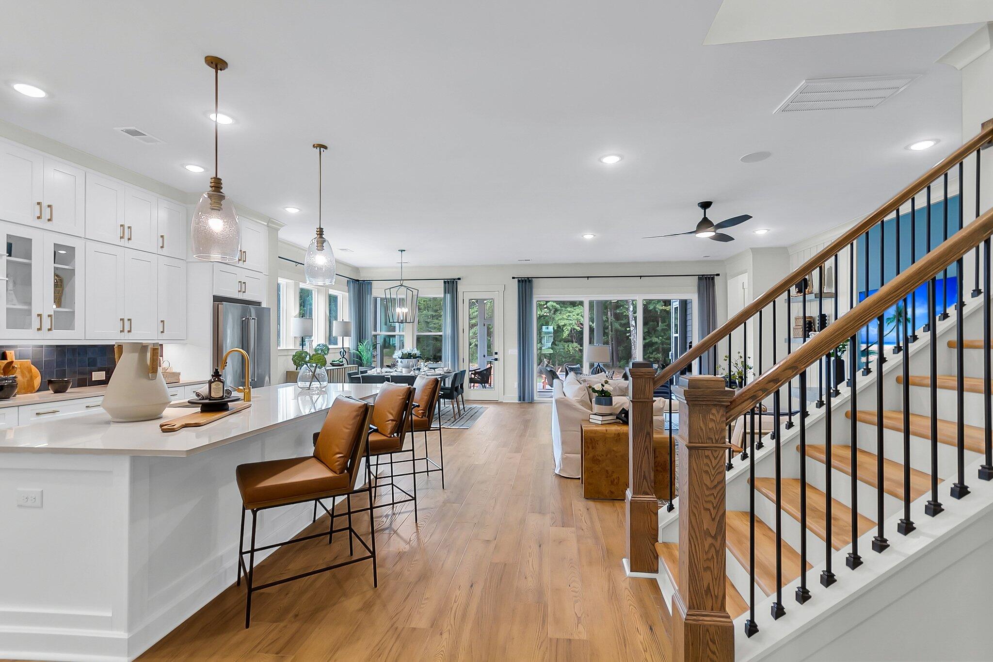 1176 Reserve Lane