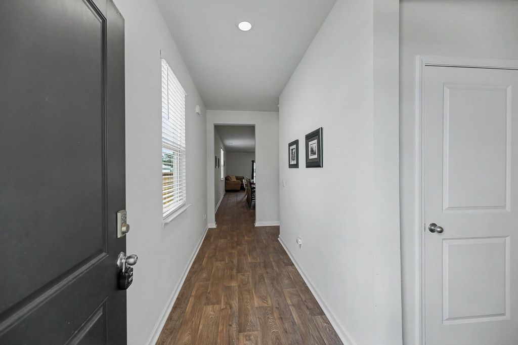 Photo of 493 Cedarview Road, Summerville, SC 29486 (MLS # 26013864)