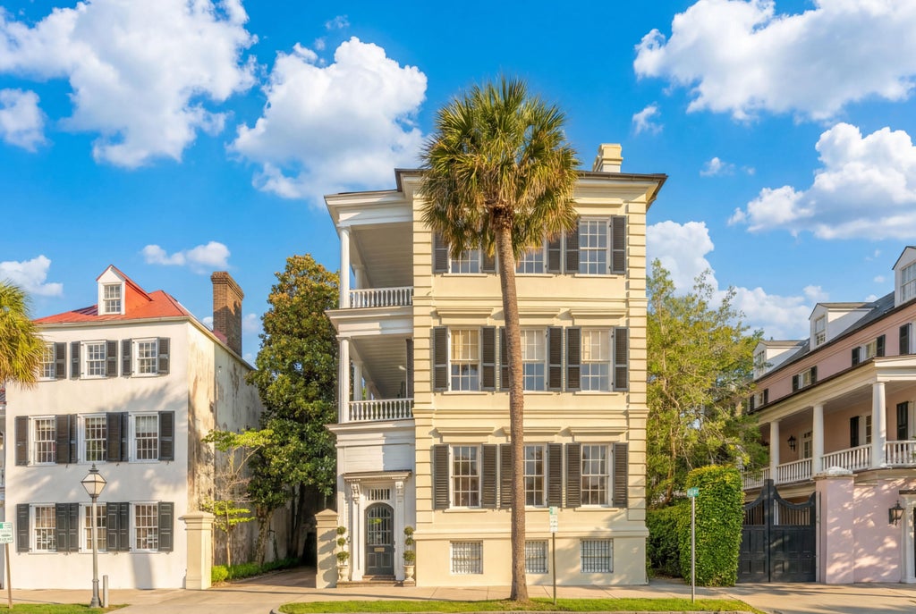 Photo of 45 East Bay Street #A, Charleston, SC 29401 (MLS # 26026766)