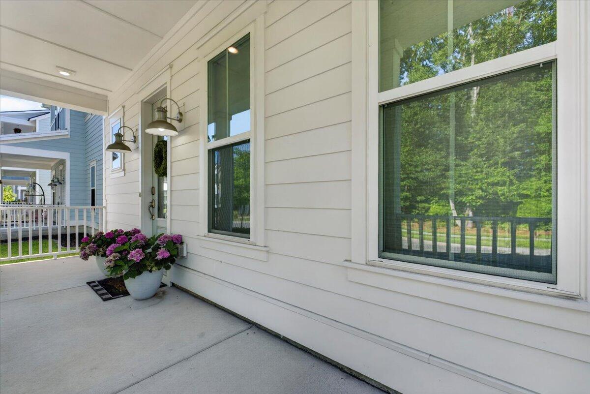 206 W Respite Lane