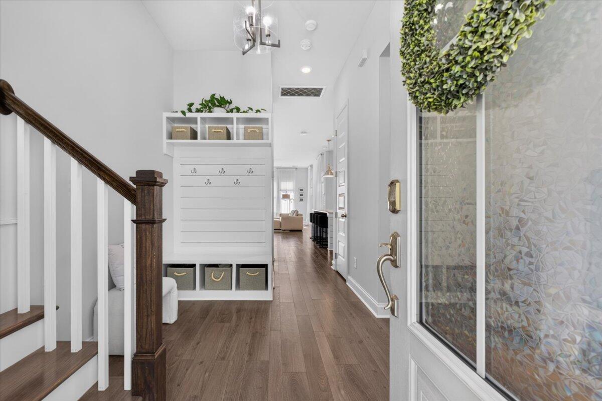 206 W Respite Lane