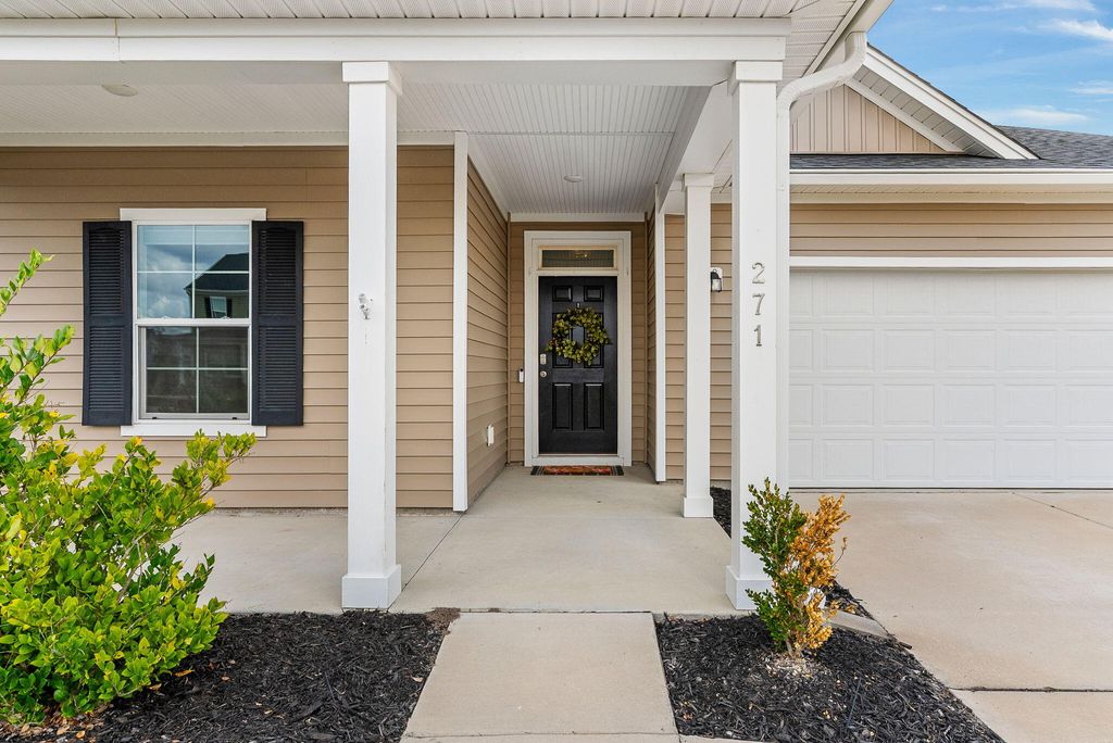 Photo of 271 Lucca Drive, Summerville, SC 29486 (MLS # 26006895)