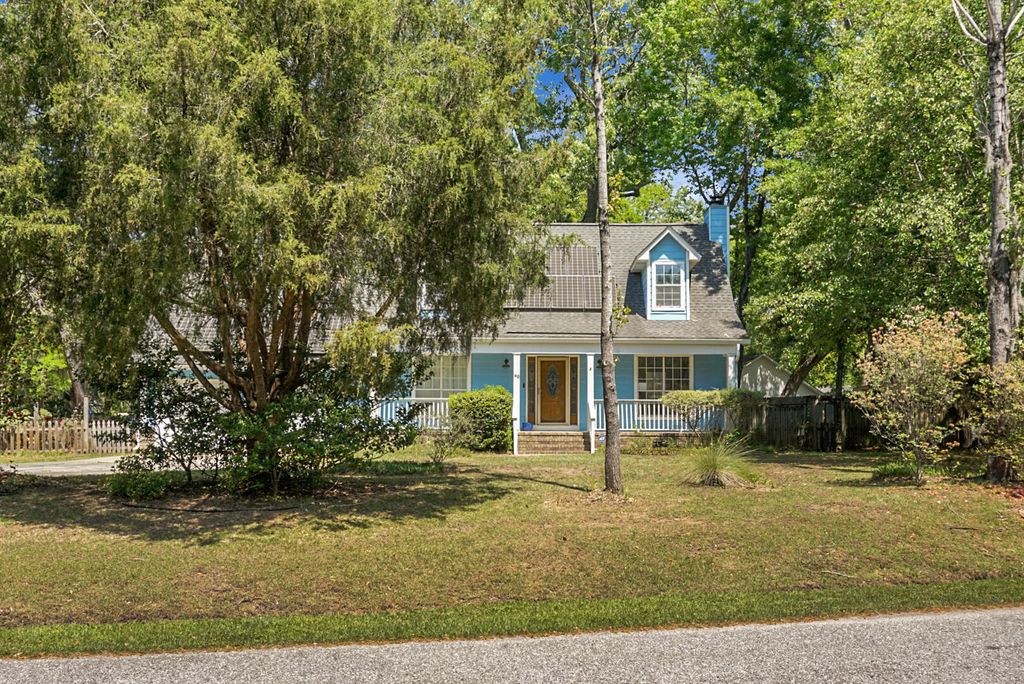 Photo of 48 Crosscreek Drive, Charleston, SC 29412 (MLS # 26007797)