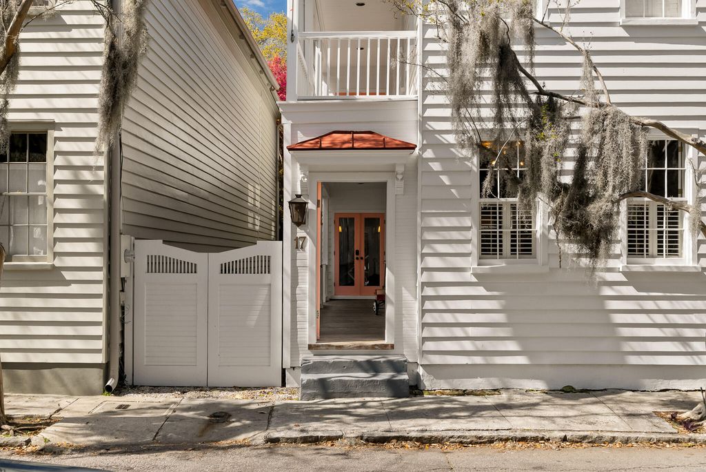 Photo of 17 Anson Street, Charleston, SC 29401 (MLS # 26007859)