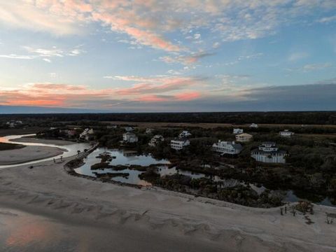 A home in Edisto Island