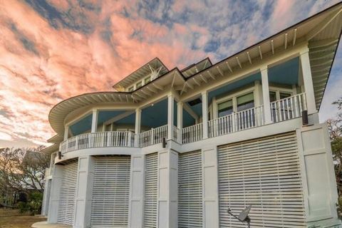 A home in Edisto Island