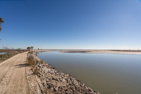 A home in Edisto Island