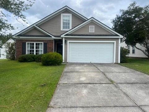 Photo of 515 Evening Shade Drive, Moncks Corner, SC 29461 (MLS # 26021025)
