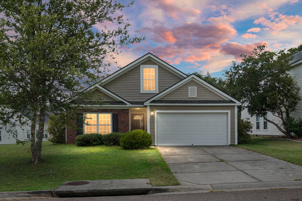 Photo of 515 Evening Shade Drive, Moncks Corner, SC 29461 (MLS # 26021025)