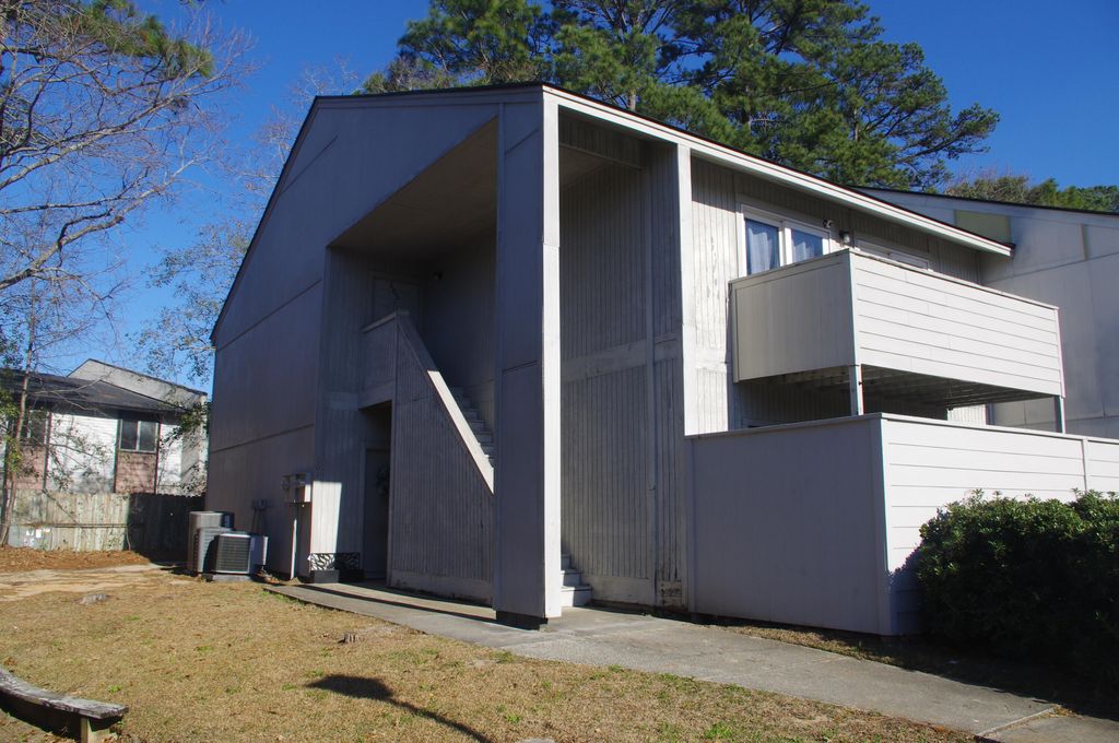 Photo of 601 Greenmeadow Drive, Goose Creek, SC 29445 (MLS # 26001500)