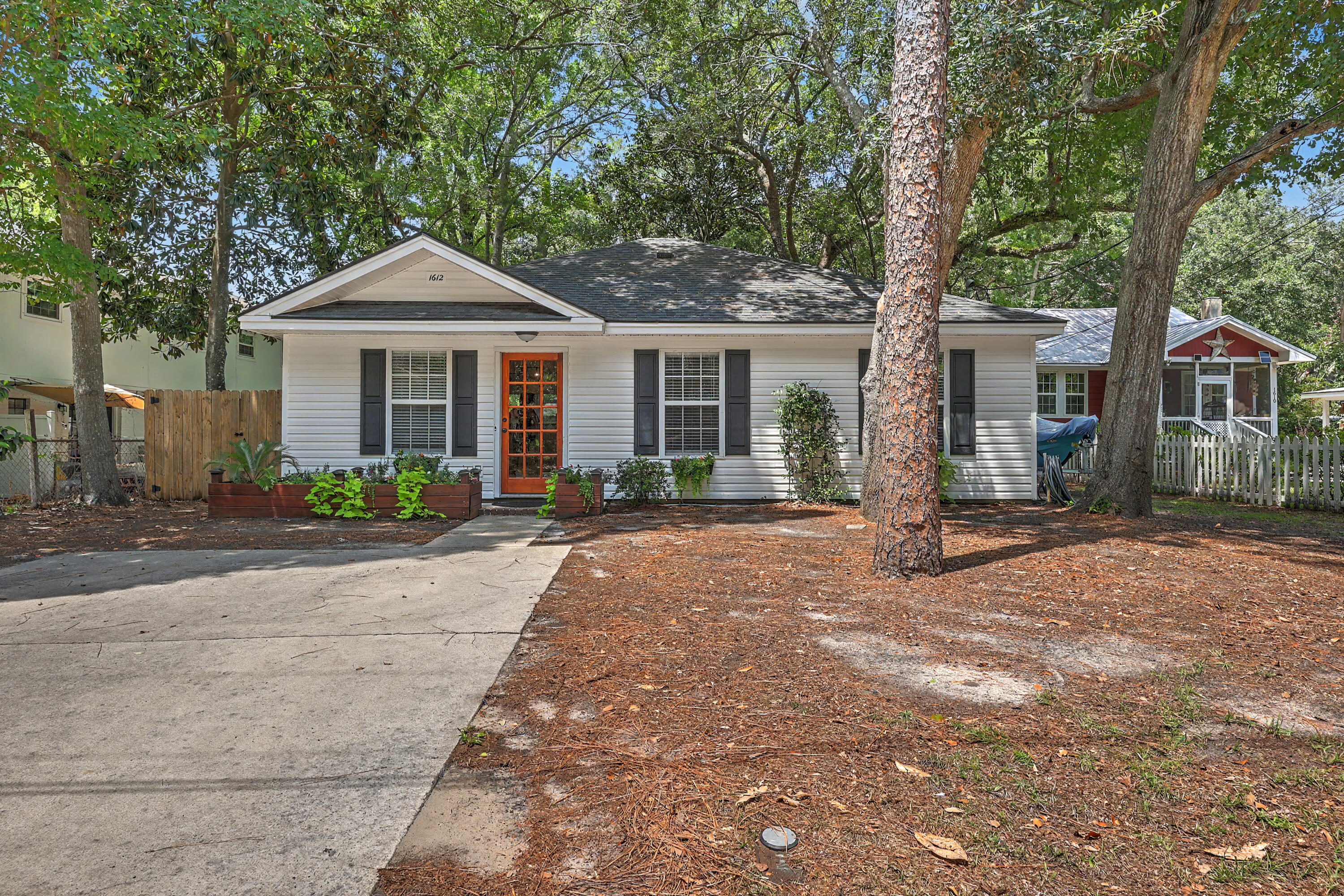 1612 Poinsettia Road