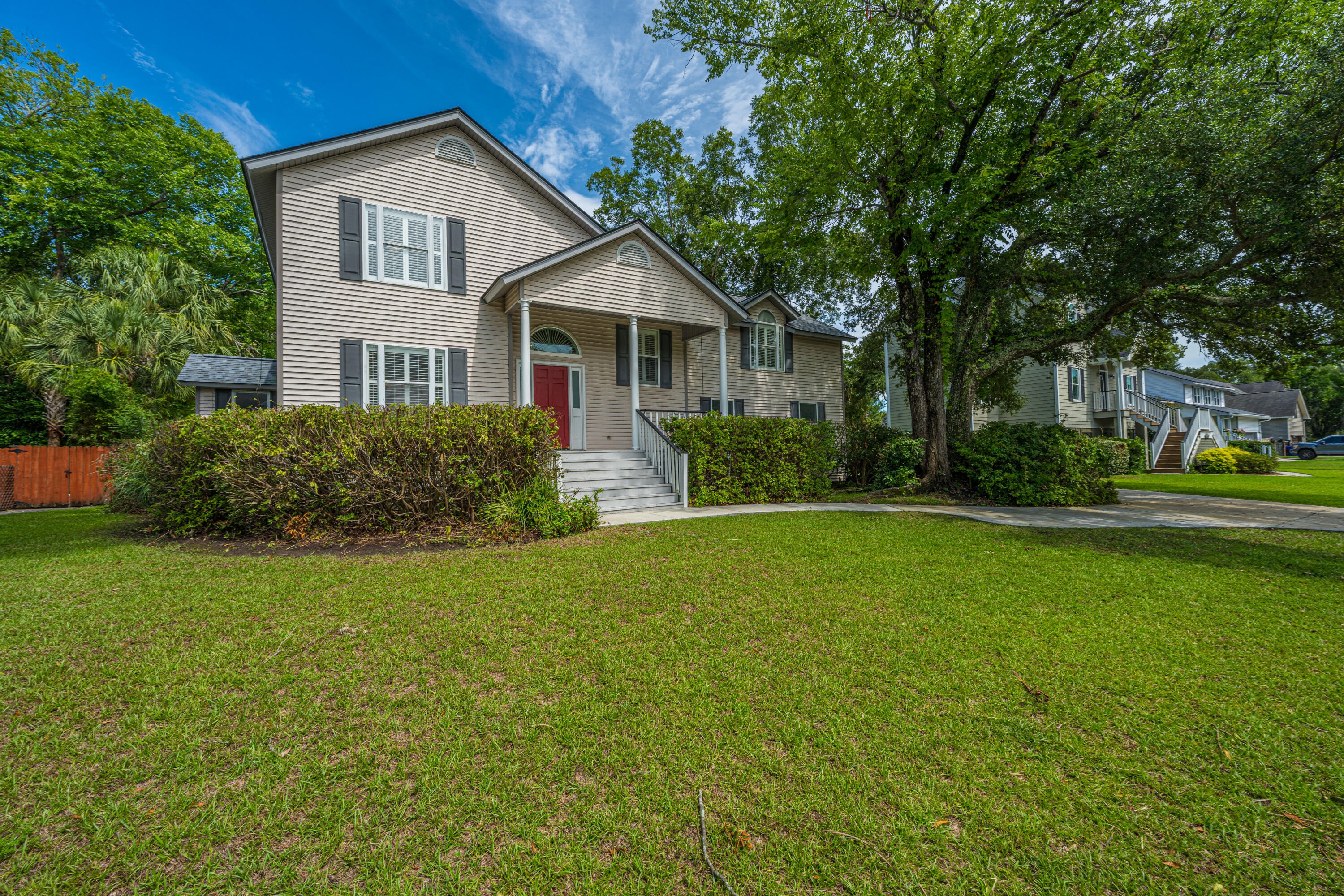 230 Marsh Oaks Drive