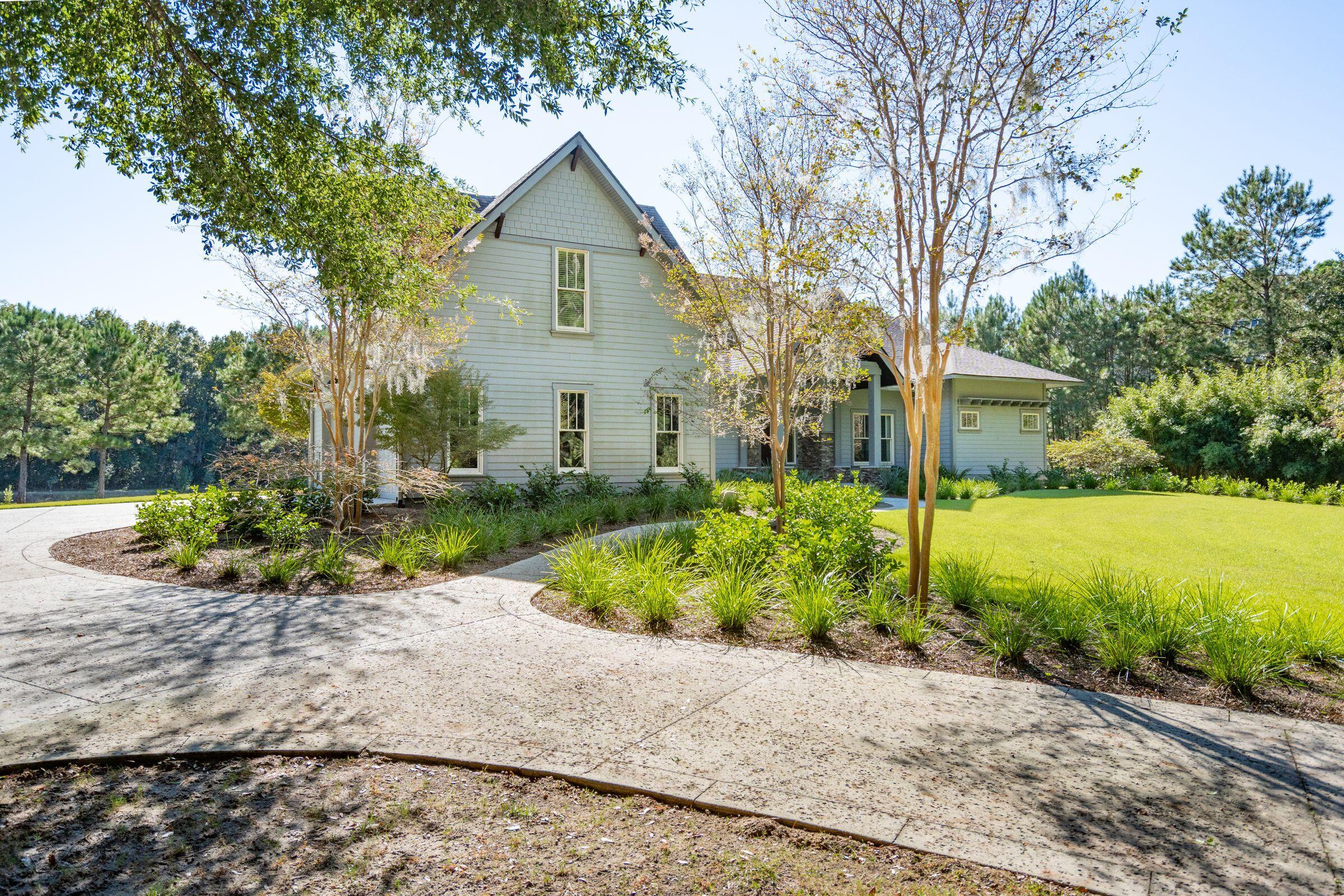 4105 Gnarled Oaks Lane