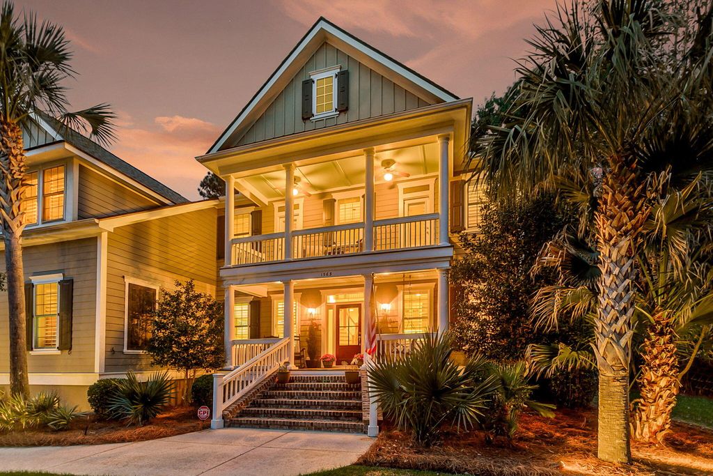 Photo of 1563 Capel Street, Mount Pleasant, SC 29466 (MLS # 26010219)