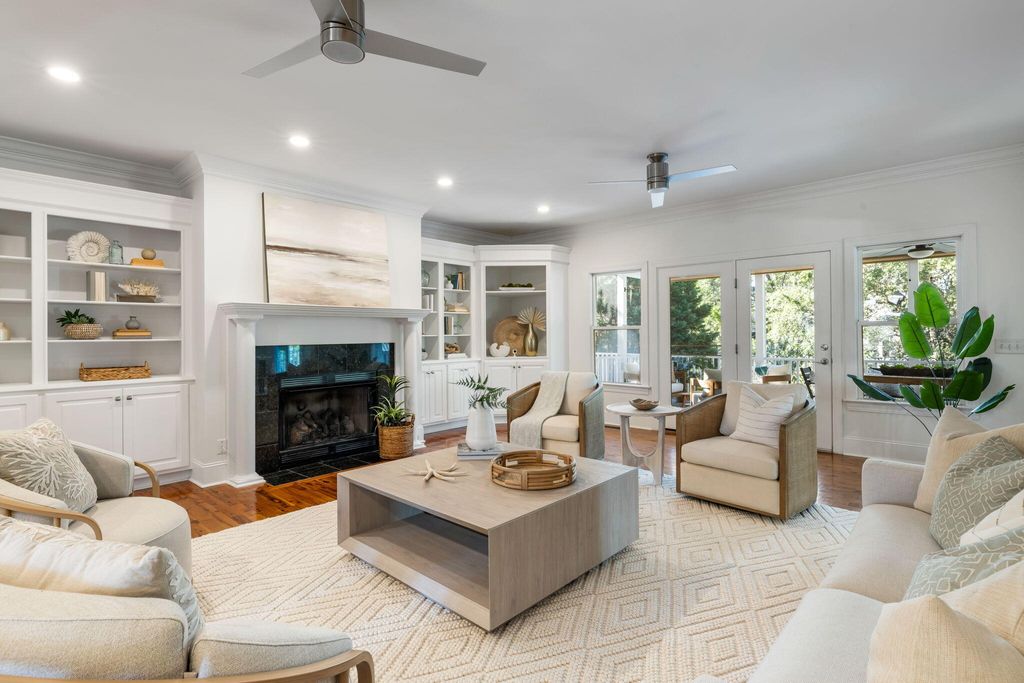 Photo of 7 Seahorse Court, Isle of Palms, SC 29451 (MLS # 25028210)
