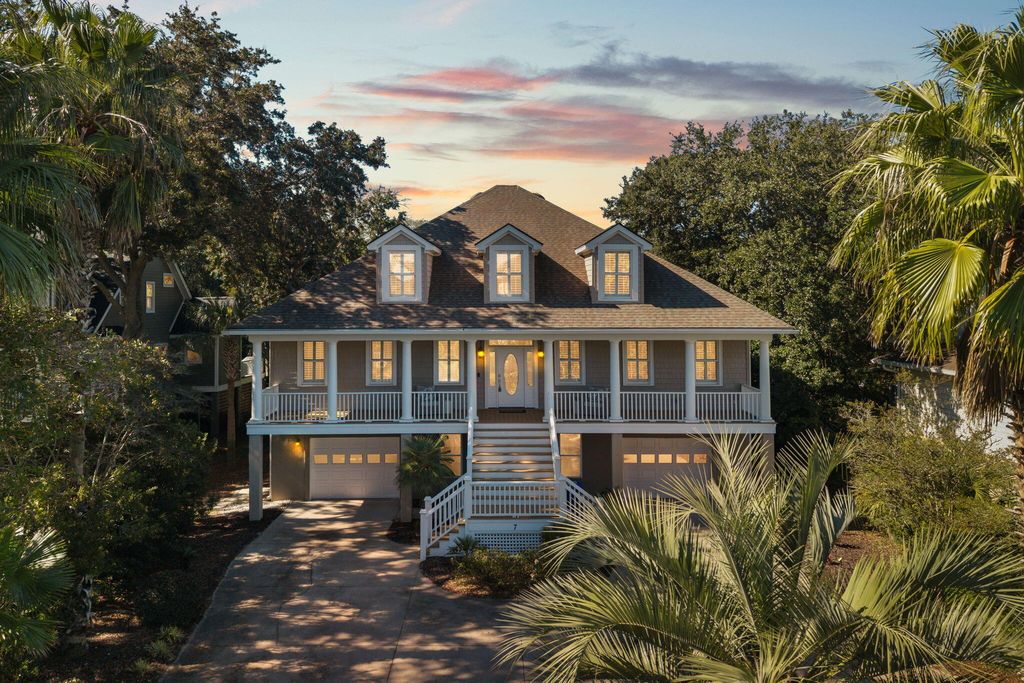 Photo of 7 Seahorse Court, Isle of Palms, SC 29451 (MLS # 25028210)