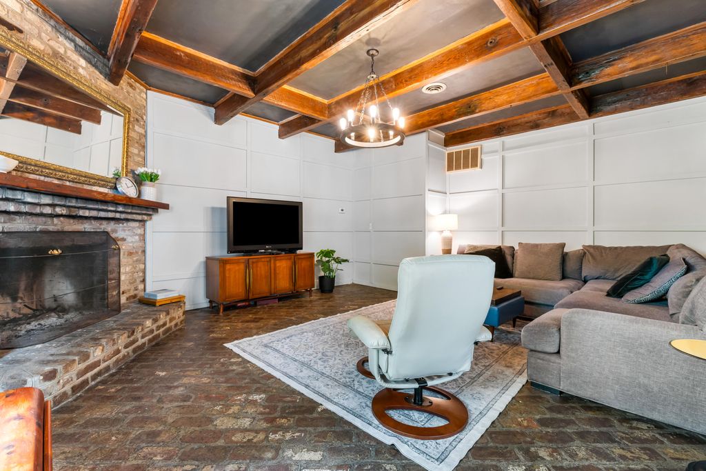 Photo of 743 Waterloo Street, Charleston, SC 29412 (MLS # 26020290)