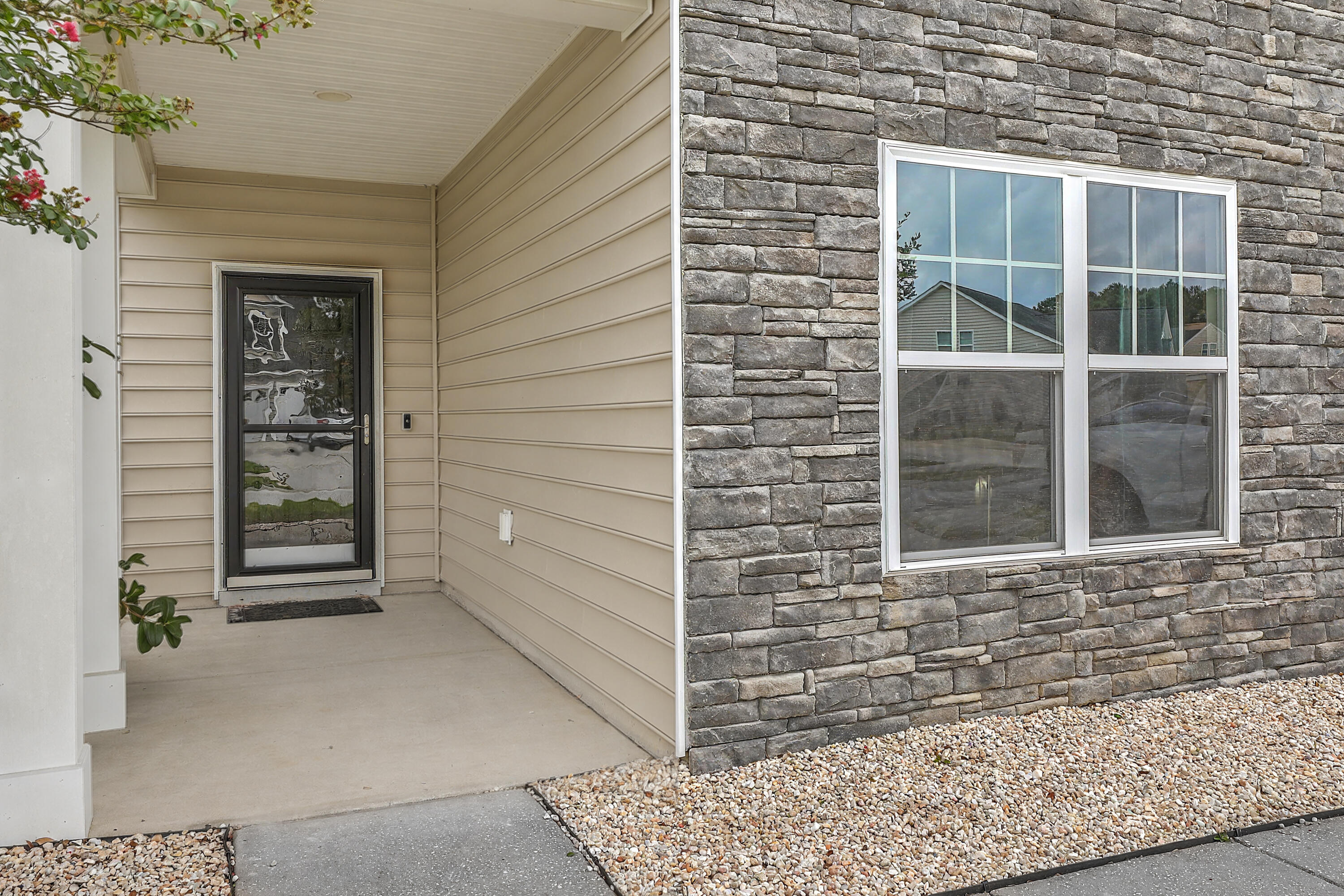 409 Fetterbush Drive